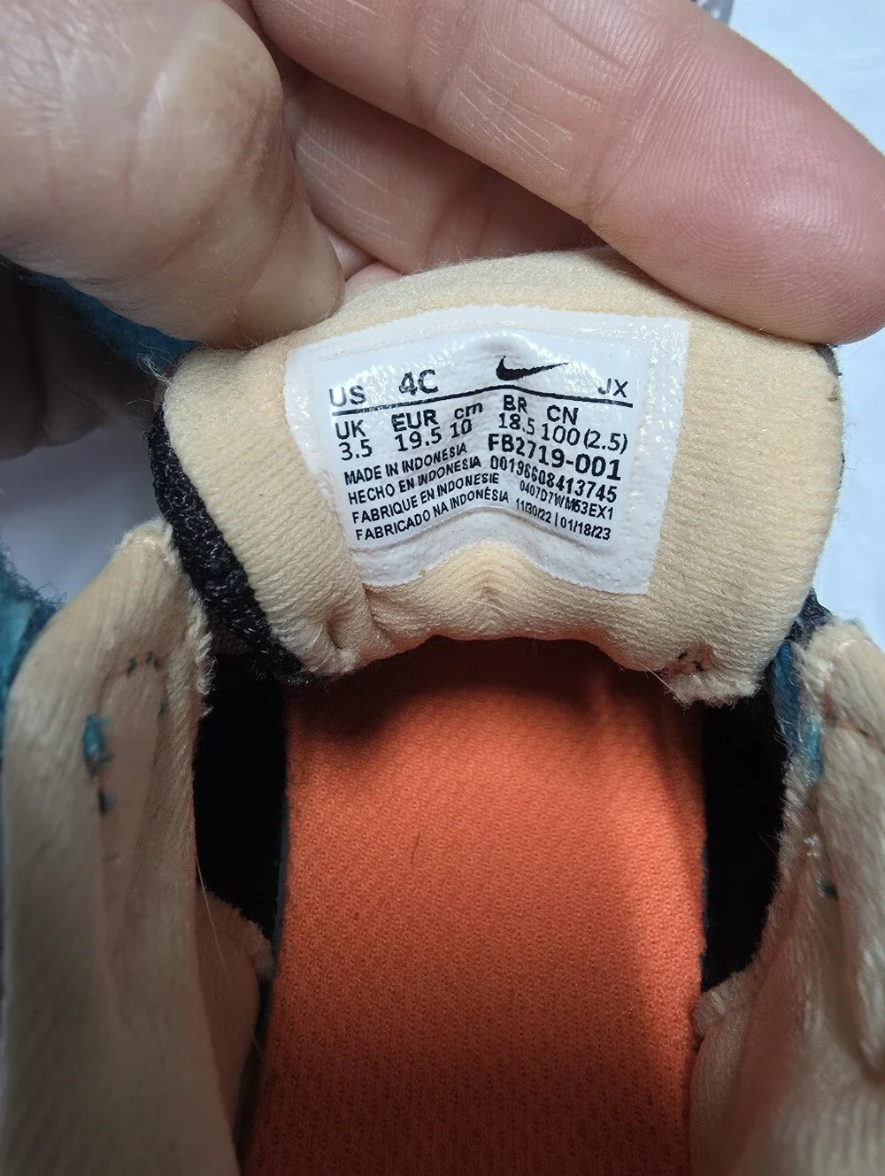 Kids Nike Revolution